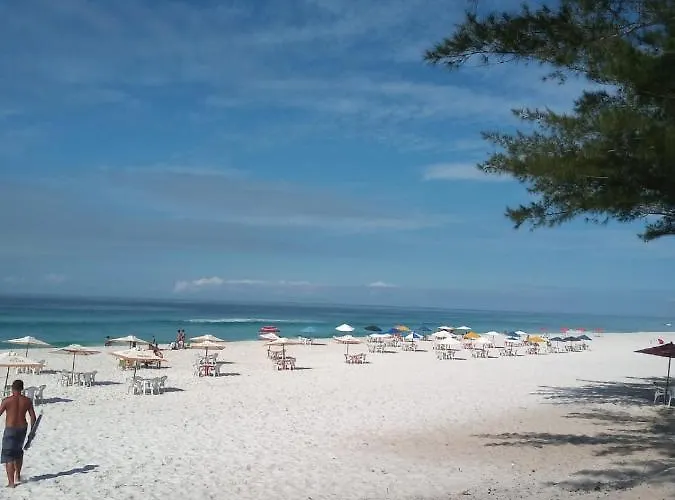 aconchegante a 100 metros da praia